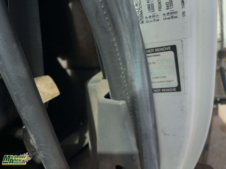 2009-international-durastar-4300-image-26