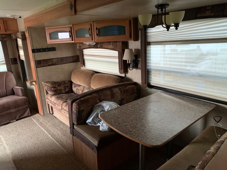 #107-•-2008-keystone-sprinter-rv-image-11
