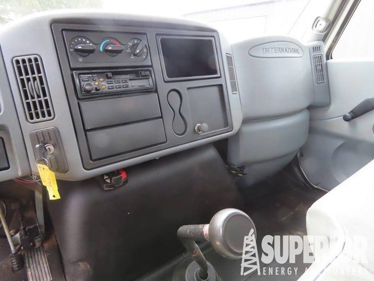 2007-international-durastar-4200-image-6