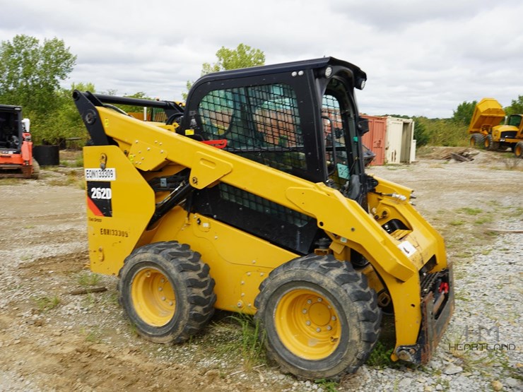 2019-caterpillar-262d-image-2