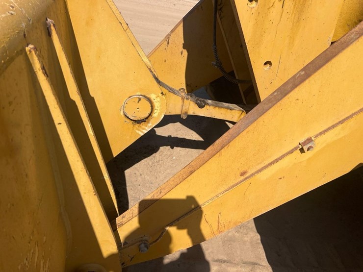 2016-caterpillar-950m-image-11