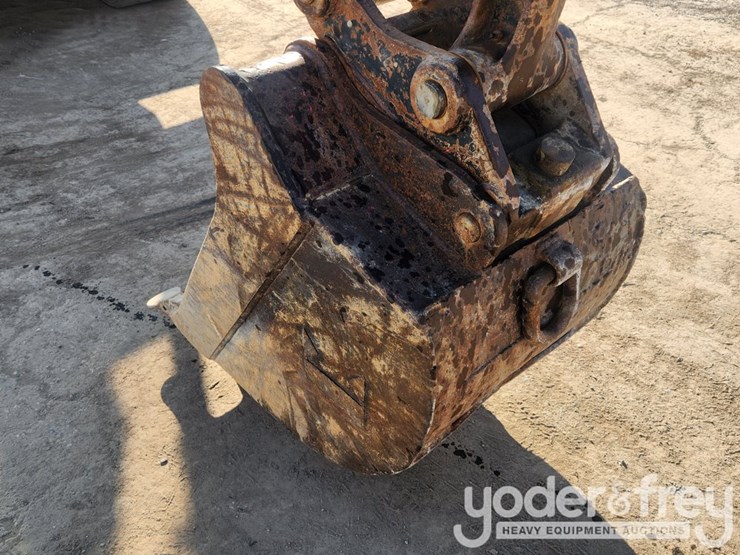 2004-terex-hr32-image-10
