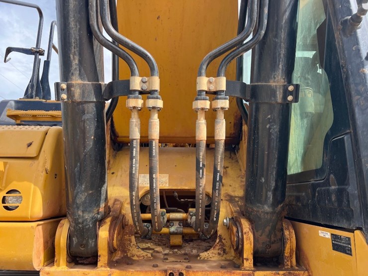 caterpillar-336-image-25
