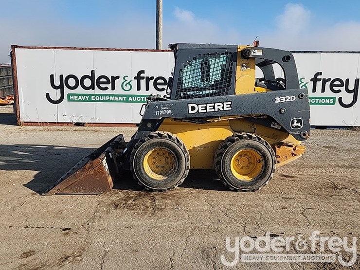 2010-deere-332d-image-2