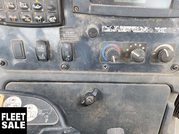 john-deere-310-image-11