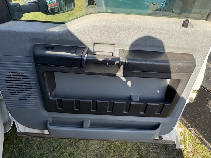 2013-ford-f550-sd-image-27