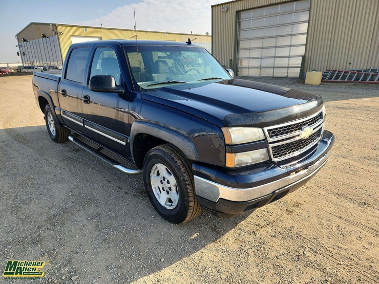 2006-chevrolet-silverado-1500-image-2