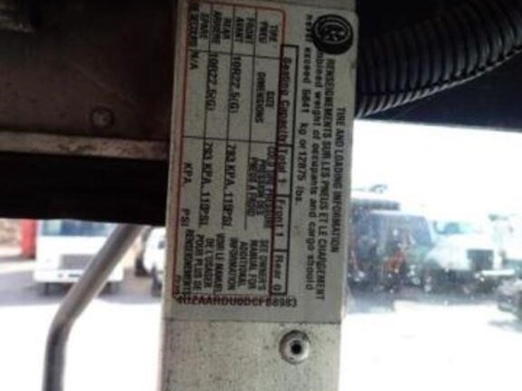 2013-freightliner-mt55-image-11
