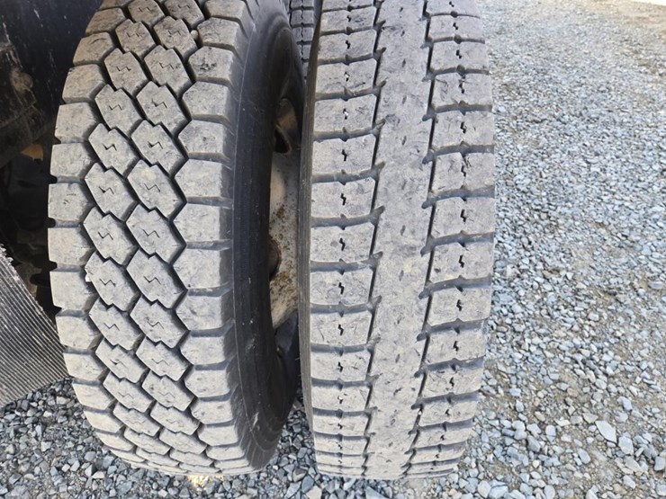 1997-mack-cl700-image-61