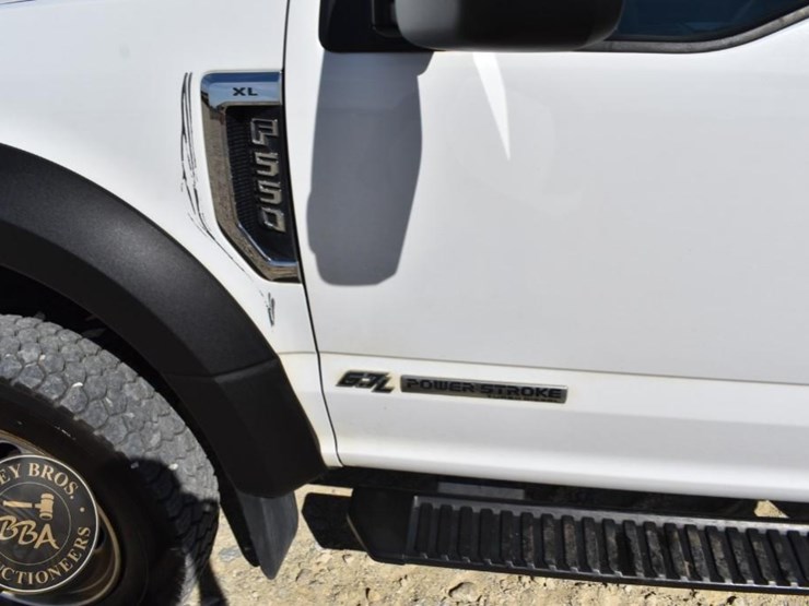 2017-ford-f550-image-59