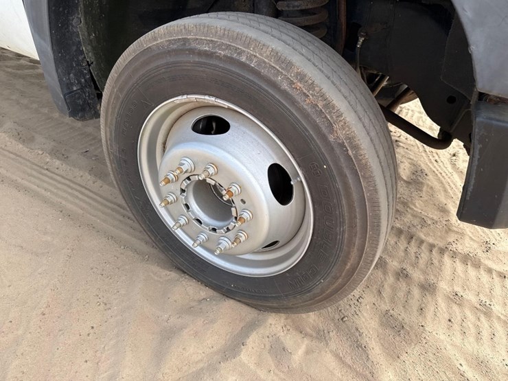 201-ford-f550-xl-image-11