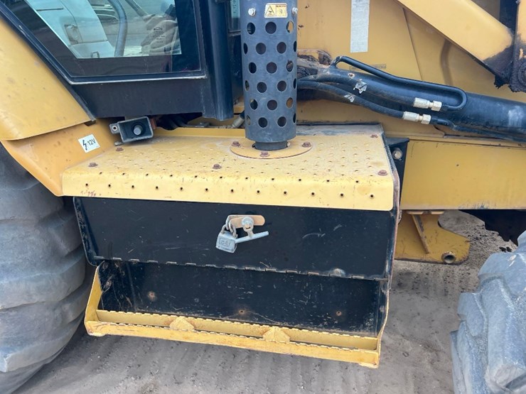 2015-caterpillar-420f-it-image-28