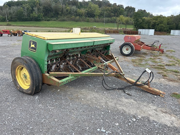 john-deere-8300-image-6