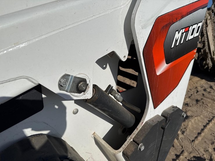 2023-bobcat-mt100-image-17