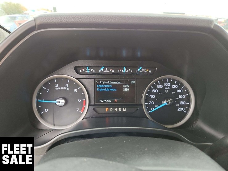 2021-ford-f350-image-8