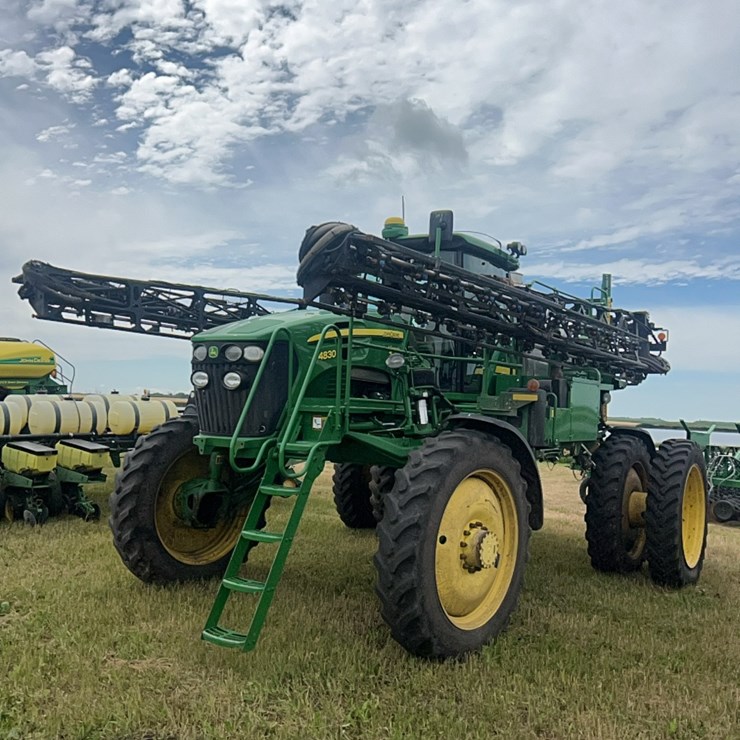 JOHN DEERE 4830