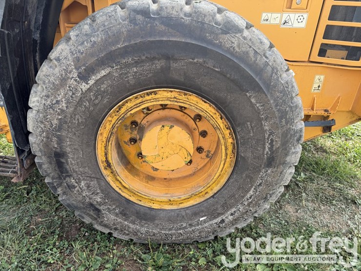 2011-hyundai-hl740-9-image-8