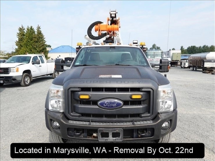 2014-ford-f550-image-27