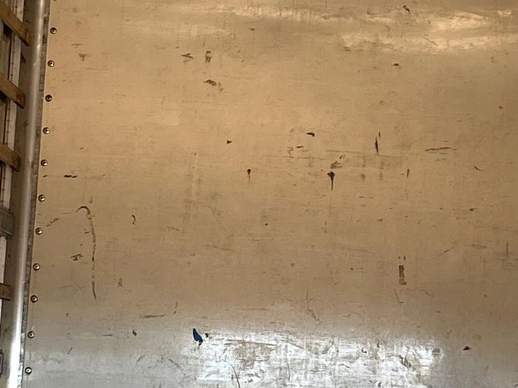 2019-hino-268-image-32