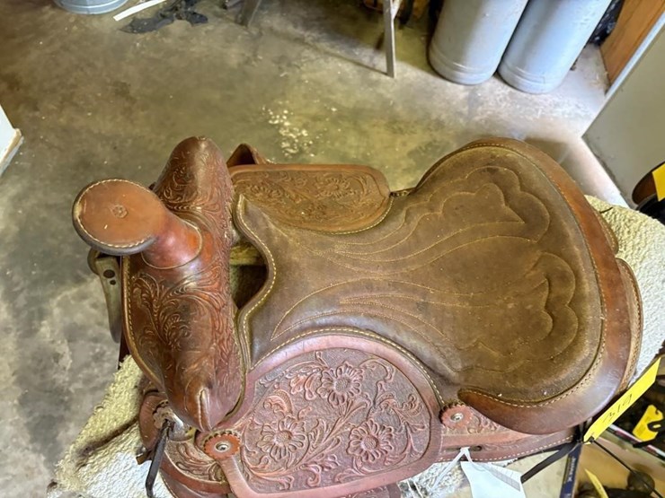 western-saddle-image-5