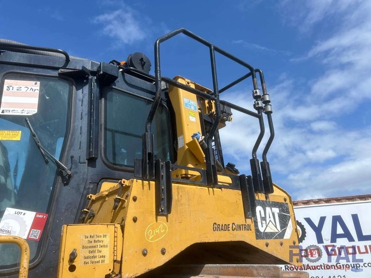 2017-caterpillar-d6t-lgp-image-16