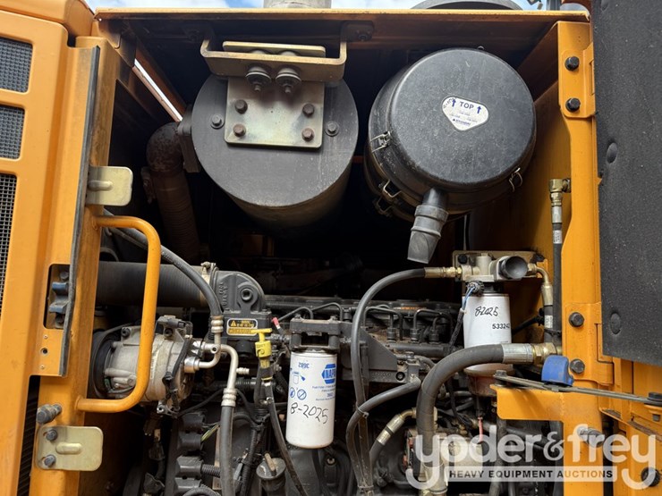 2011-hyundai-hl740-9-image-29