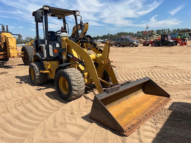 2018-caterpillar-903d-image-6