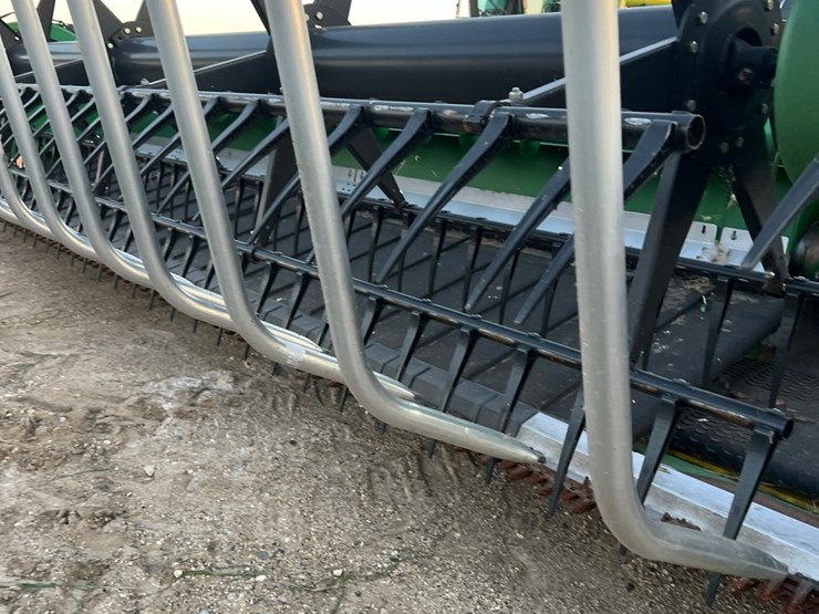 john-deere-645-image-25