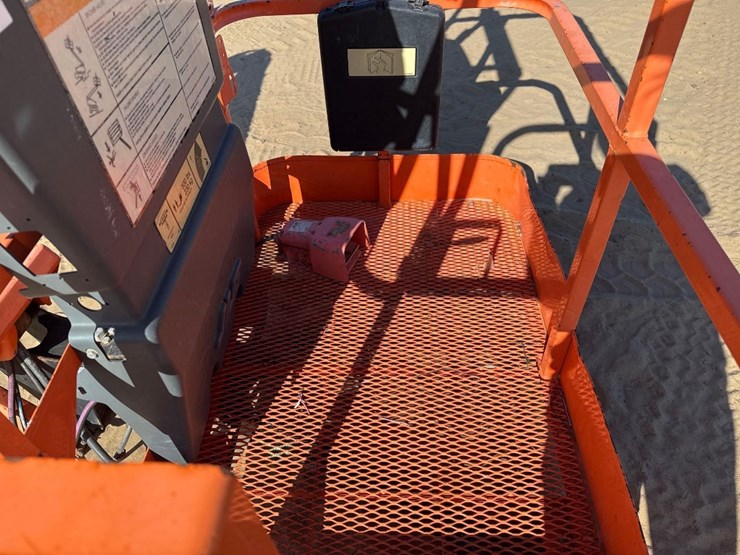 2008-jlg-e400ajpn-image-20