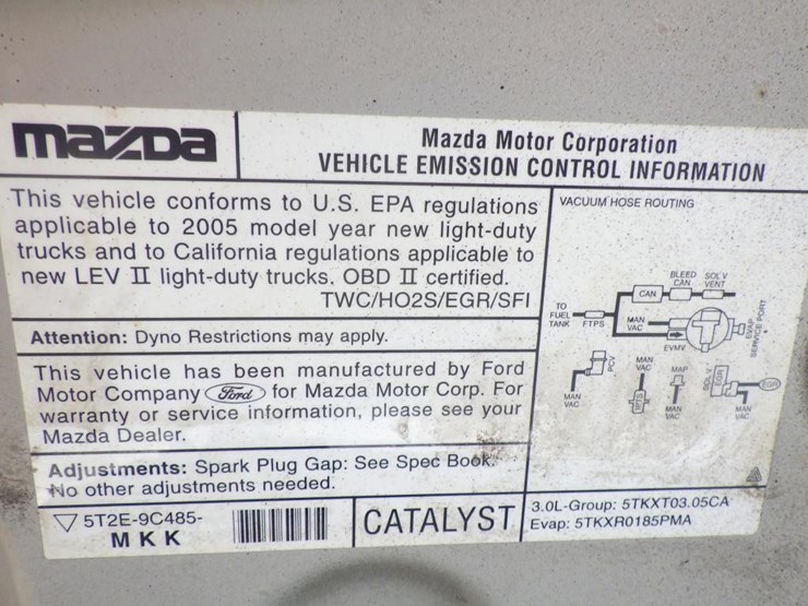 2005-mazda-tribute-image-12