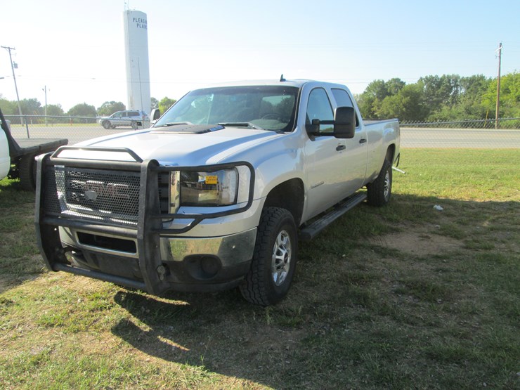 2011-gmc-2500hd-image-1