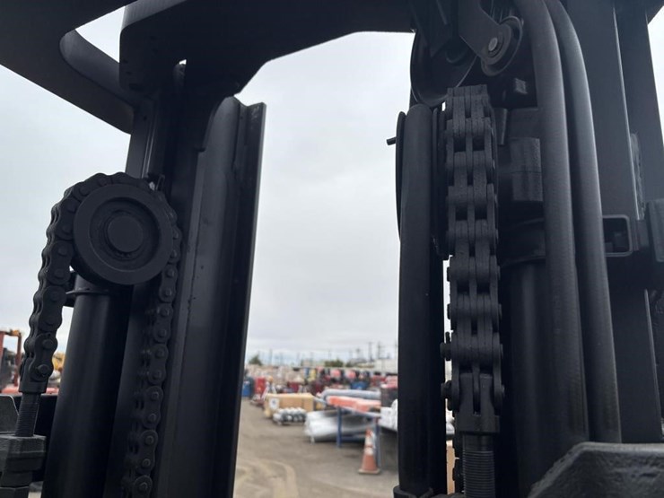 2016-caterpillar-2c6000-image-13