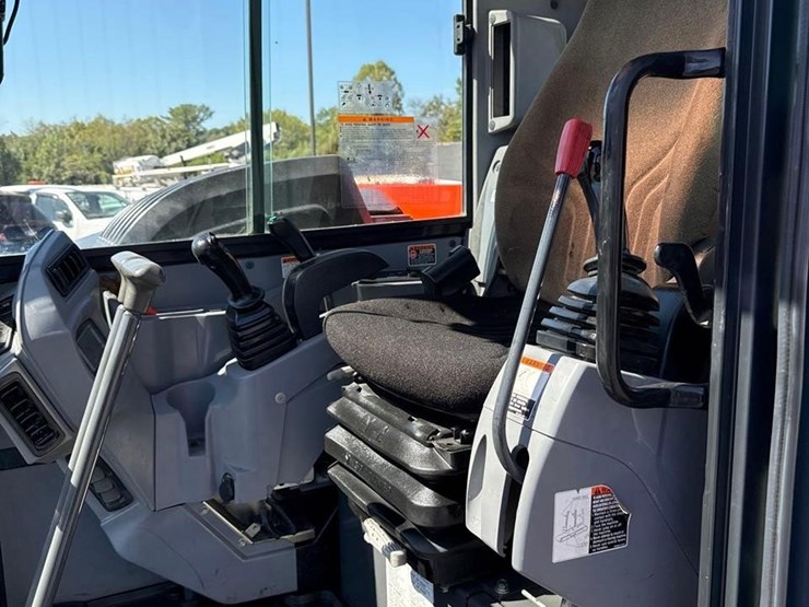 2018-kubota-kx080-4-image-19