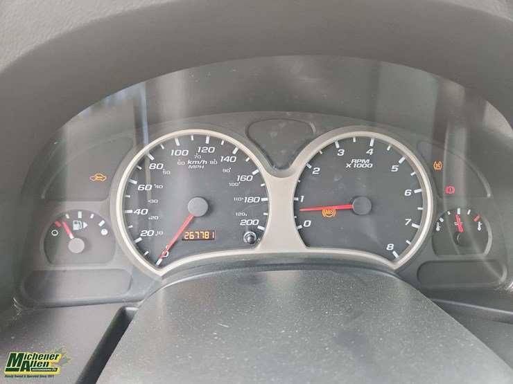 2005-chevrolet-equinox-image-8