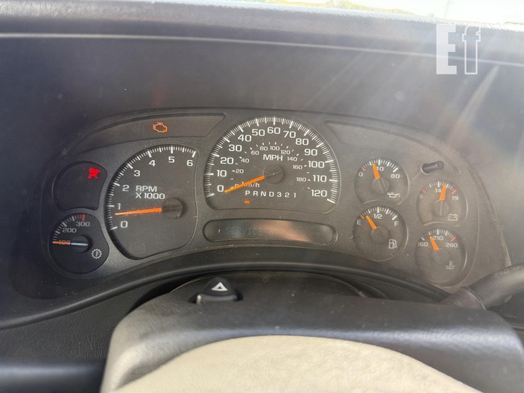 2006-chevrolet-2500hd-image-9
