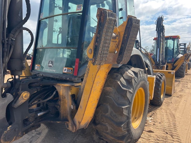 2018-deere-410l-image-21