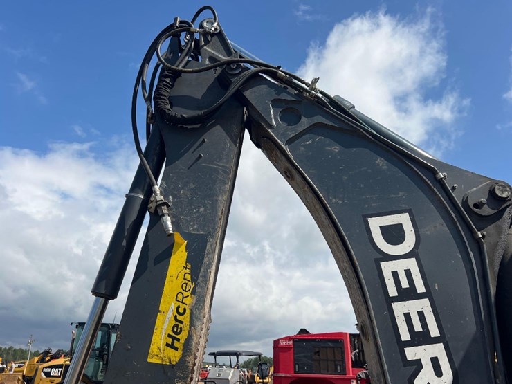 2018-deere-410l-image-21
