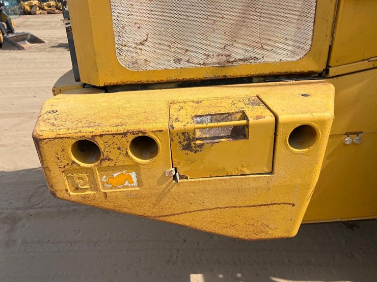 2009-deere-544k-image-18