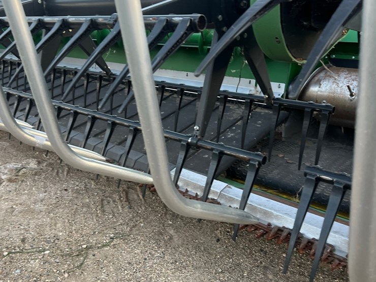 john-deere-645-image-24