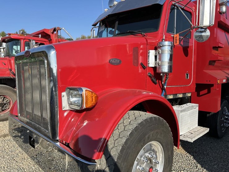 2002-peterbilt-357-image-9