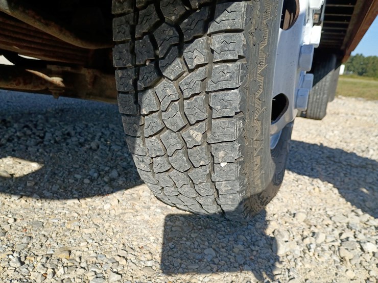 2000-gmc-w3500-image-71