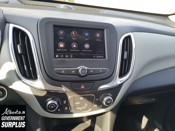 2020-chevrolet-equinox-image-11