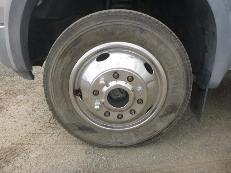2005-ford-f550-image-23