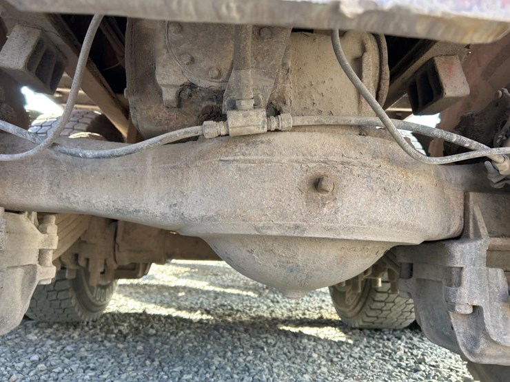1993-mack-dm690s-image-27