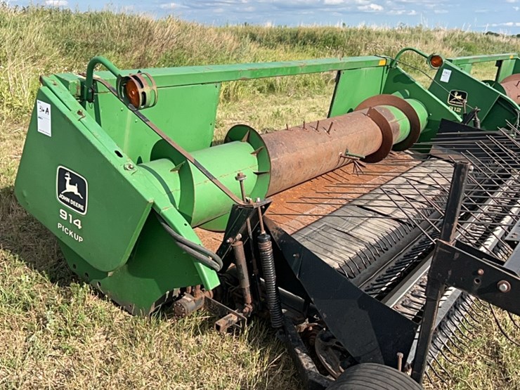 john-deere-12-image-3