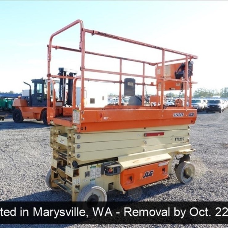 2020 JLG 3246ES