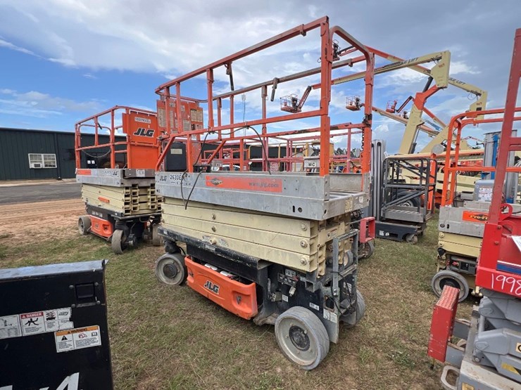2006-jlg-2630es-image-2