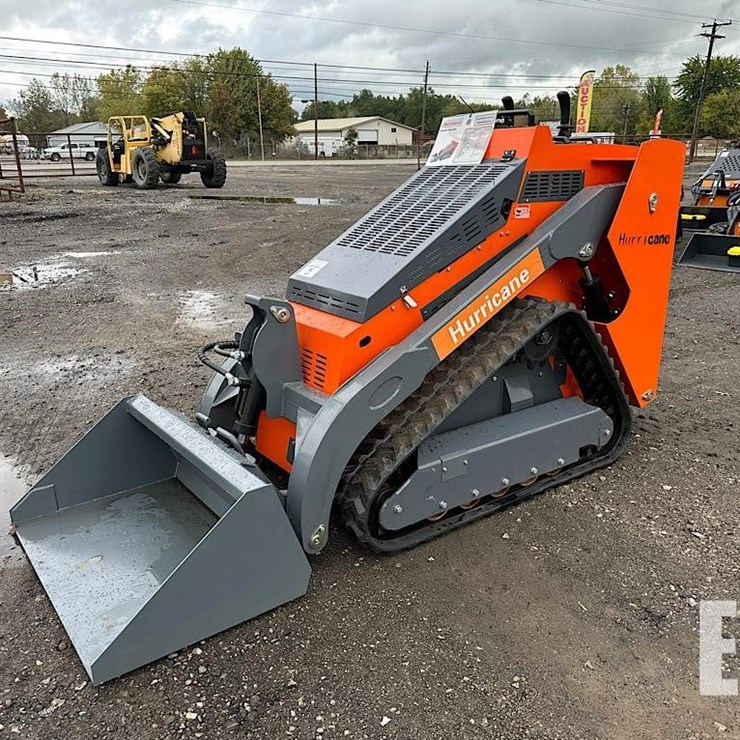 HURRICANE MINI SKID STEER 6