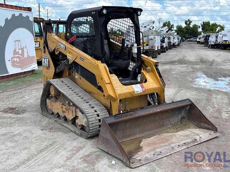 2023-caterpillar-259d3-image-13