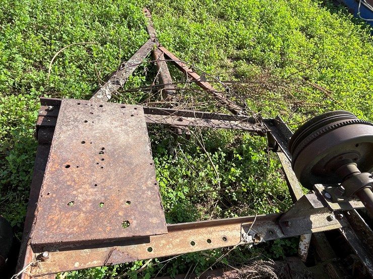 #5025-•-buzz-saw-on-cart-image-11